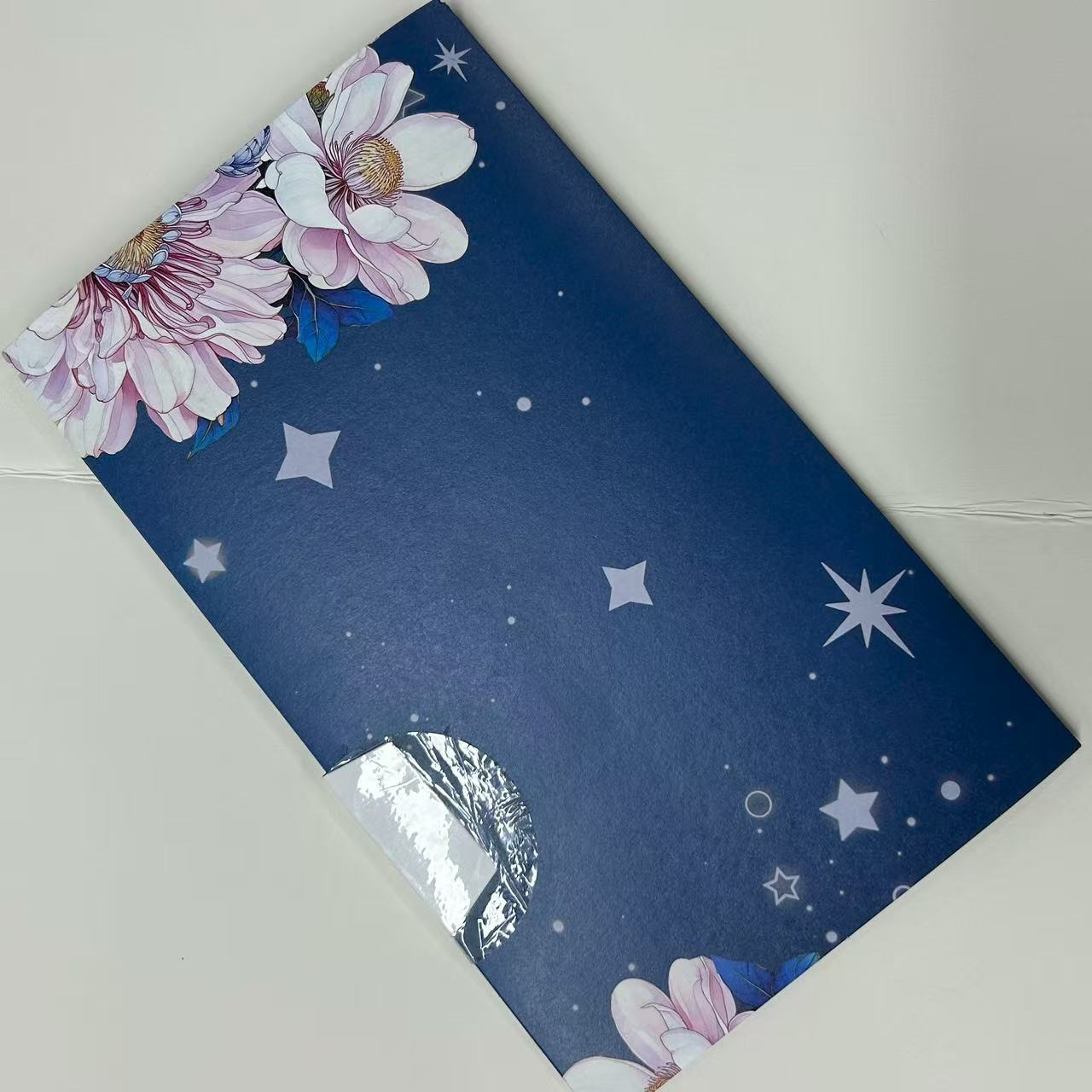 Love and Deepspace Catch 22 – Perfume Scented Card (2-Pack)