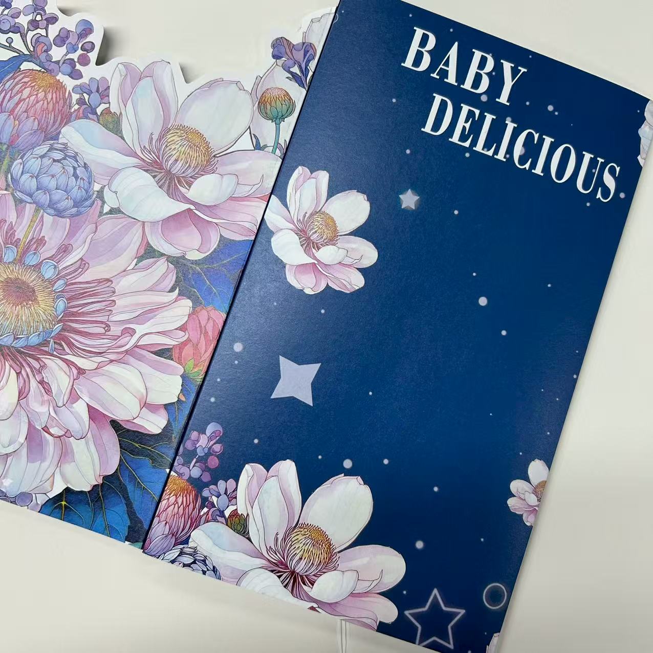 Love and Deepspace Catch 22 – Perfume Scented Card (2-Pack)
